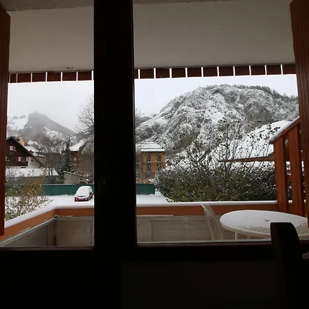 Apartment Pour 4 Personnes, Au Centre De Valloire, A 100m Des Remontees Mecaniques - Fr-1-263-486 *