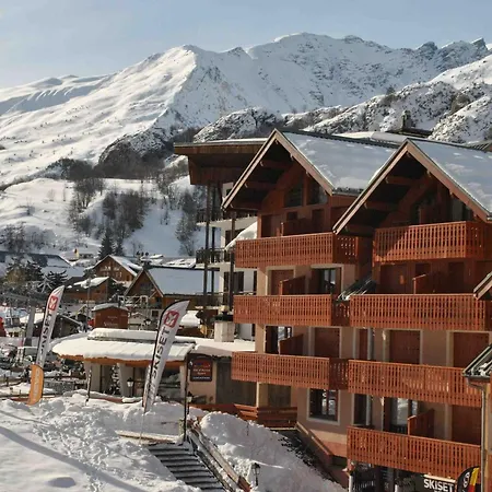 Pour 4 Personnes, Au Centre De Valloire, A 100m Des Remontees Mecaniques - Fr-1-263-486 *